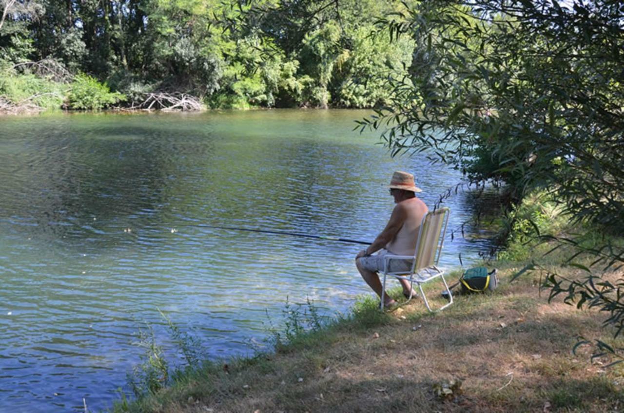 Camping Le Chassezac Sampzon Kültér fotó